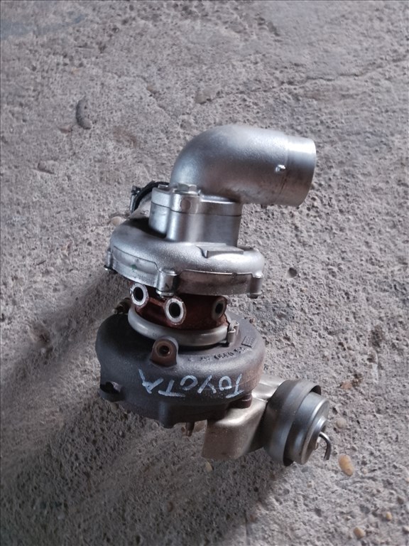 Toyota Rav4 Avensis Corolla Verso Auris 2.2 d4d d-cat turbó újszerű állapotban 2. kép