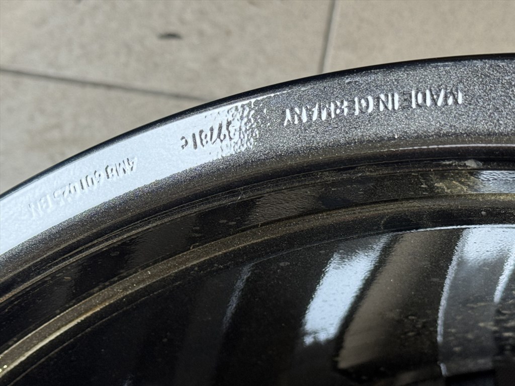 R23 Original audi 10j ET15 - 4M8 601 025BN 4M8601025BN 1db alufelni 4. kép