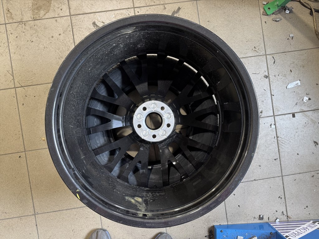 R23 Original audi 10j ET15 - 4M8 601 025BN 4M8601025BN 1db alufelni 7. kép