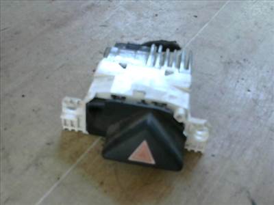 FORD FOCUS 98-04 ELAKADÁSJELZŐ KAPCSOLÓ