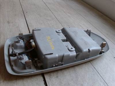 MAZDA MPV 99-05 Utastér világítás első