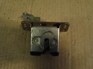 OPEL CORSA B 93-00 Csomagtér ajtó zárszerkezet