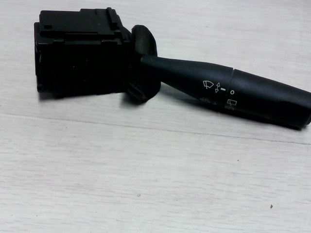 PEUGEOT 206 Kormánykapcsoló jobb ablaktörlő 1. kép