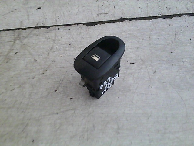 PEUGEOT 406 Bal hátsó ablakemelő kapcsoló  1. kép