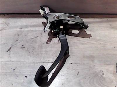 TOYOTA YARIS Kuplung pedál