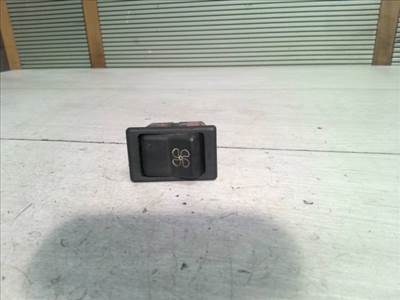 TRABANT 1,1 Egyéb kapcsolók