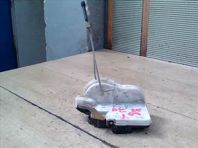 VOLKSWAGEN GOLF III. 94- Jobb első ajtó zárszerkezet mechanikus