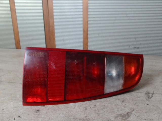 VOLKSWAGEN POLO VARIANT 97-01 Jobb hátsó lámpa 1. kép