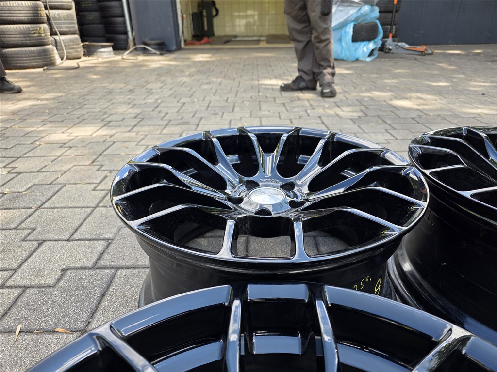  5x120 lyukosztású 8,5JJ 19" újszerű Breyton alufelni 2 SZÉLES! 2. kép