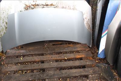 Toyota yaris II.  2006-2011  motorháztető (94)