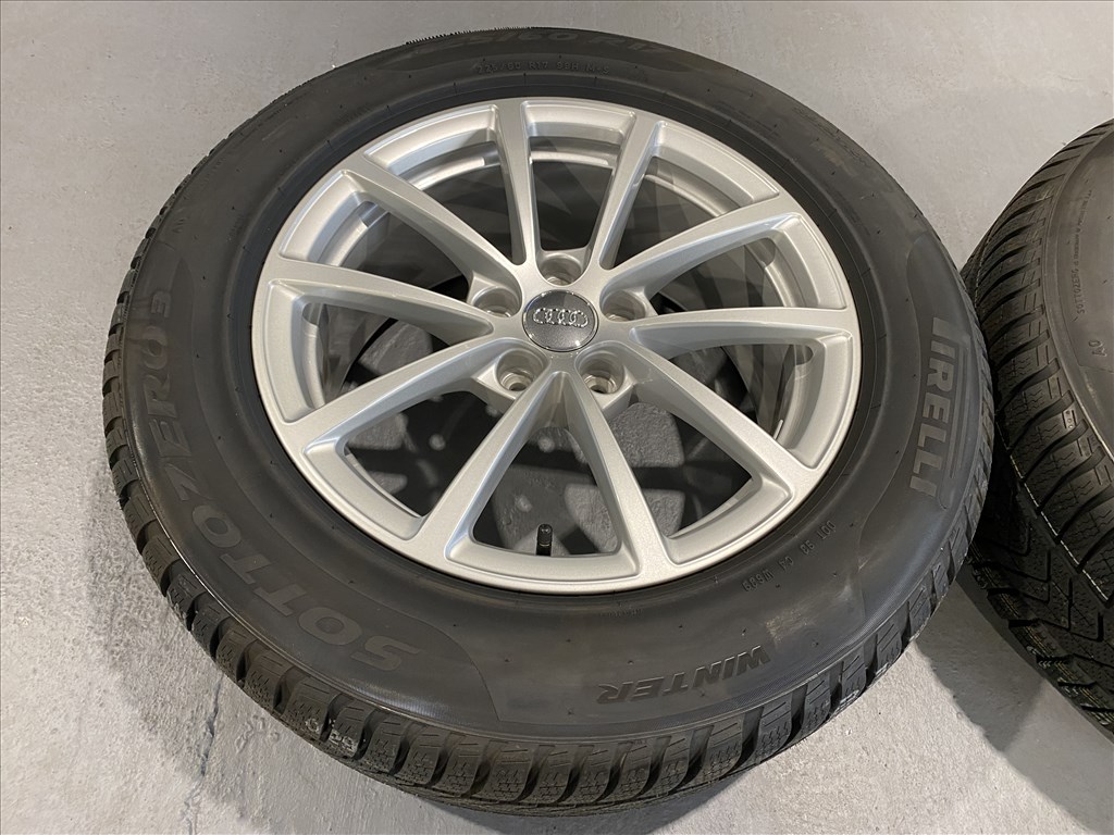 (986)  Audi 17 új gyári alufelni felni, 5x112, 225/60 új téli gumi, A6 5. kép