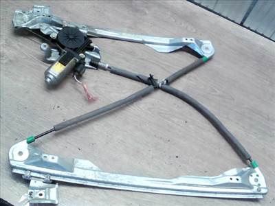FORD FOCUS 98-04 Jobb első ablakemelő szerkezet elektromos