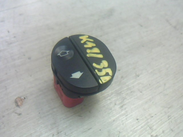 FORD FUSION 05.10.01- Jobb első ablakemelő kapcsoló  1. kép