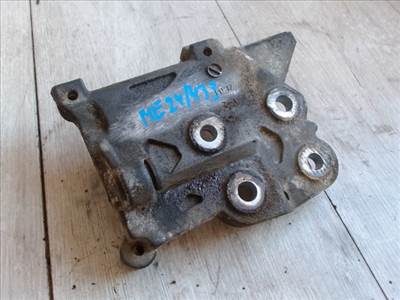 MAZDA 323 98-01 Tartóbak