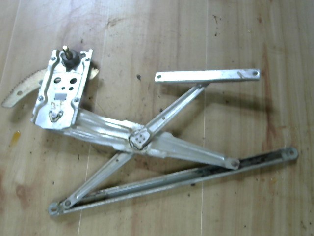 MITSUBISHI L200 01-07 Jobb első ablakemelő szerkezet mechanikus 1. kép