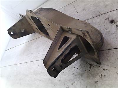 RENAULT TRAFIC 94- Első bölcső futóműtartó segédkeret