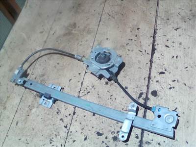 SUZUKI SWIFT 96-05 Jobb hátsó ablakemelő szerkezet mechanikus