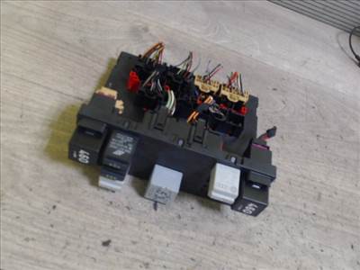 VOLKSWAGEN Golf V. 2003.10 - 2008.09 Komfort elektronika