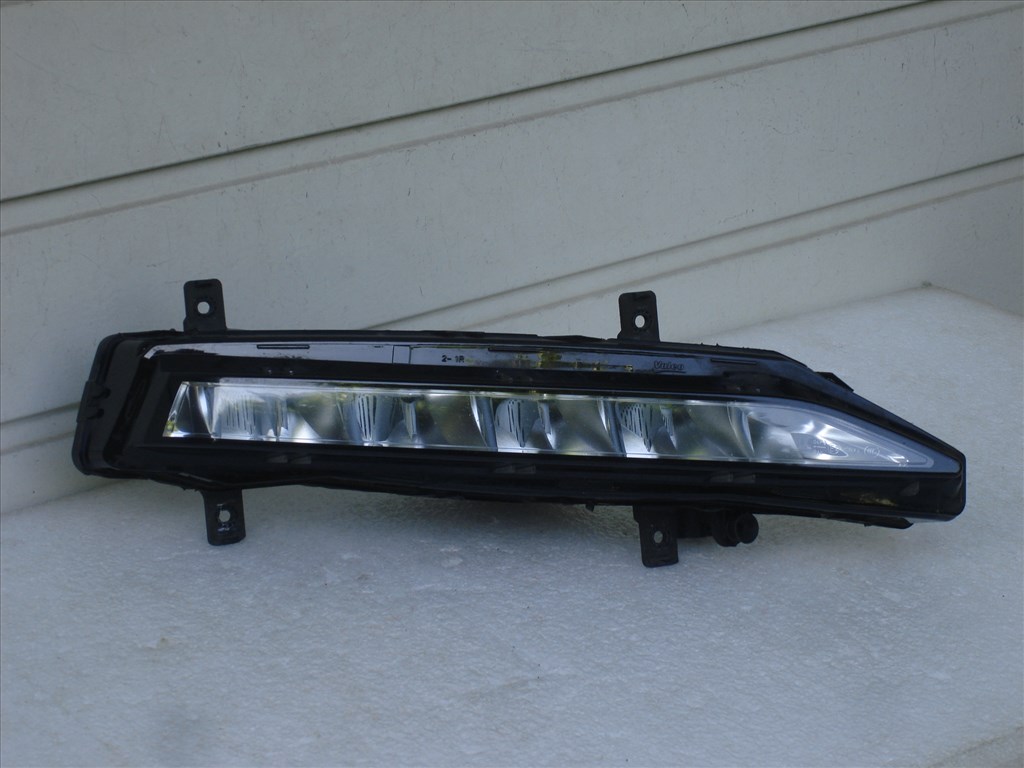 Skoda Superb III Facelift Jobb Led Ködlámpa 3V0941700B 2020-tól 1. kép