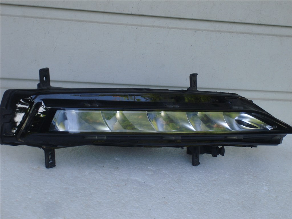 Skoda Superb III Facelift Jobb Led Ködlámpa 3V0941700B 2020-tól 3. kép