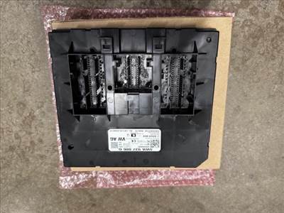 Volkswagen Caddy IV, Volkswagen Golf VIII Fedélzeti vezérlő  5wa937086g