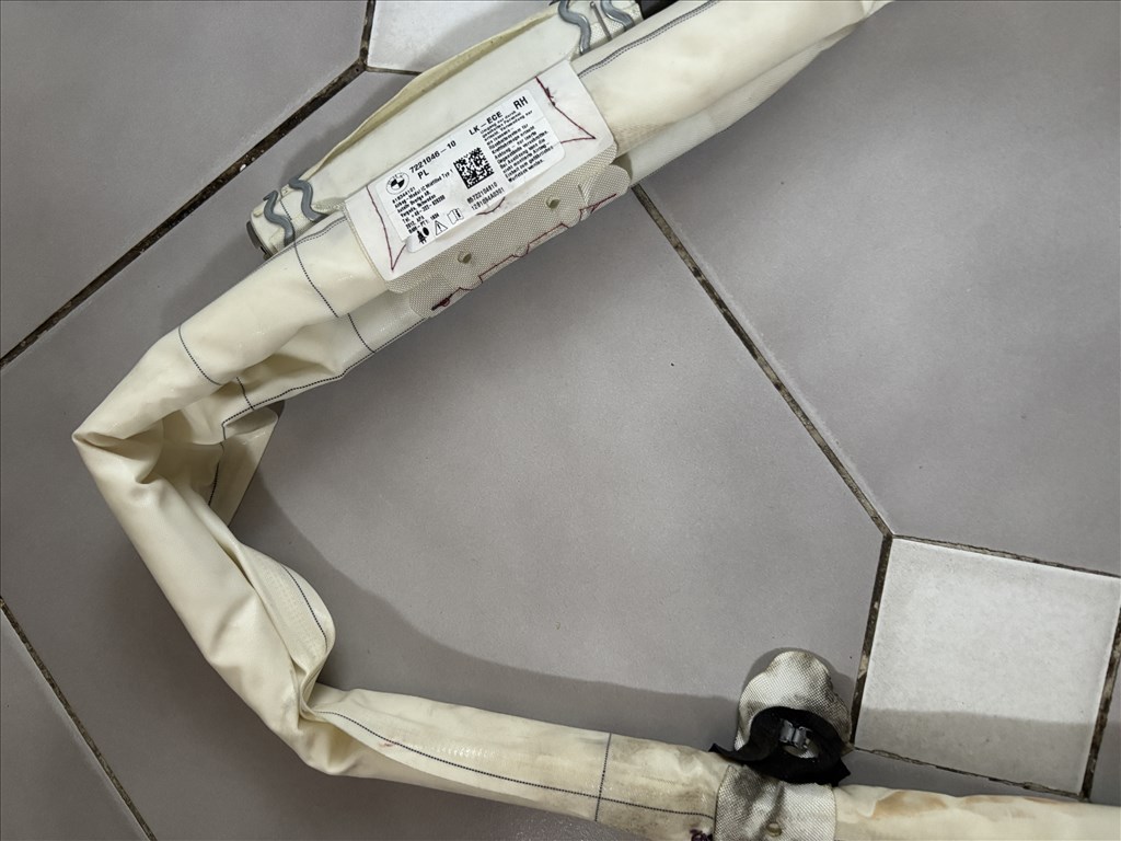 BMW 1-es sorozat F20, F21 jobb oldali függönylégzsák 7221046 3. kép