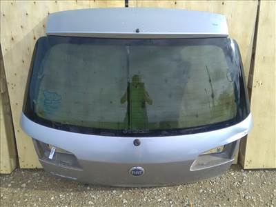 FIAT Croma 3 2005.06.01-2010.02.28 Csomagtérajtó.