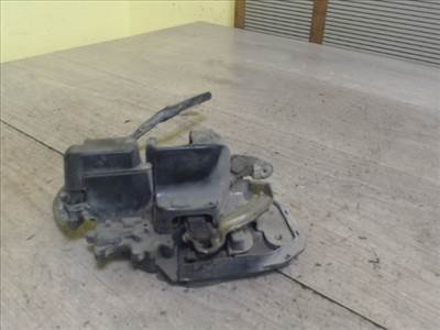 MAZDA 626 -97 Bal hátsó ajtó zárszerkezet központi záras