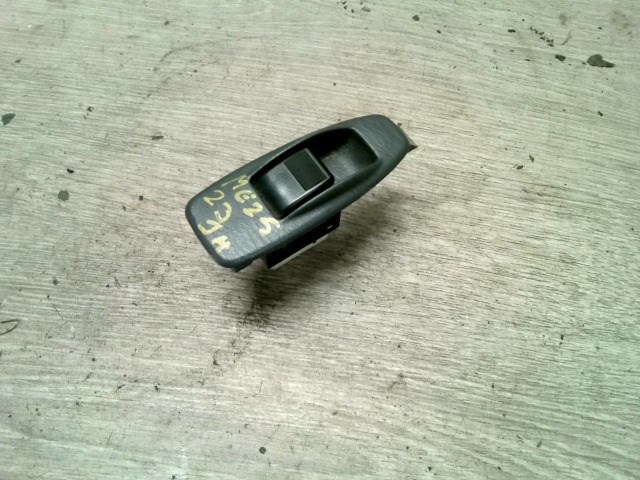 MAZDA PREMACY 99.01-05.10 Jobb hátsó ablakemelő kapcsoló 1. kép