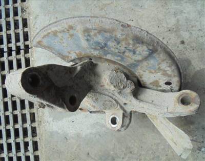 NISSAN VANETTE CARGO Bal első csonkállvány