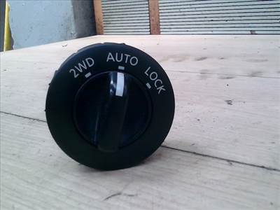 NISSAN X-TRAIL T30 2001.06.01-2007.02.28 Terepváltó kapcsoló