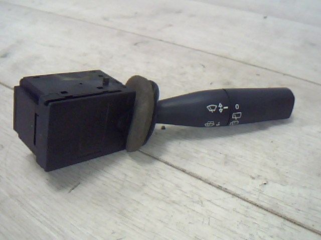 PEUGEOT 206 Kormánykapcsoló jobb ablaktörlő 1. kép