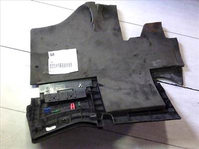 PEUGEOT 607 Műszerfal alsó burkolat borítás