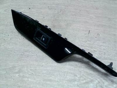 TOYOTA C-HR 16.09.01-19.09.30 Jobb első ablakemelő kapcsoló