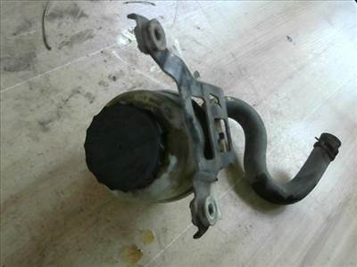 TOYOTA PREVIA SZERVÓOLAJ TARTÁLY