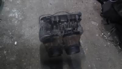 VOLKSWAGEN T2 Hengerfej. benzines