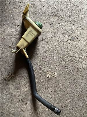 Audi A4 (B5 - 8D), Volkswagen Passat B5 szervó tartály  8d0422373c