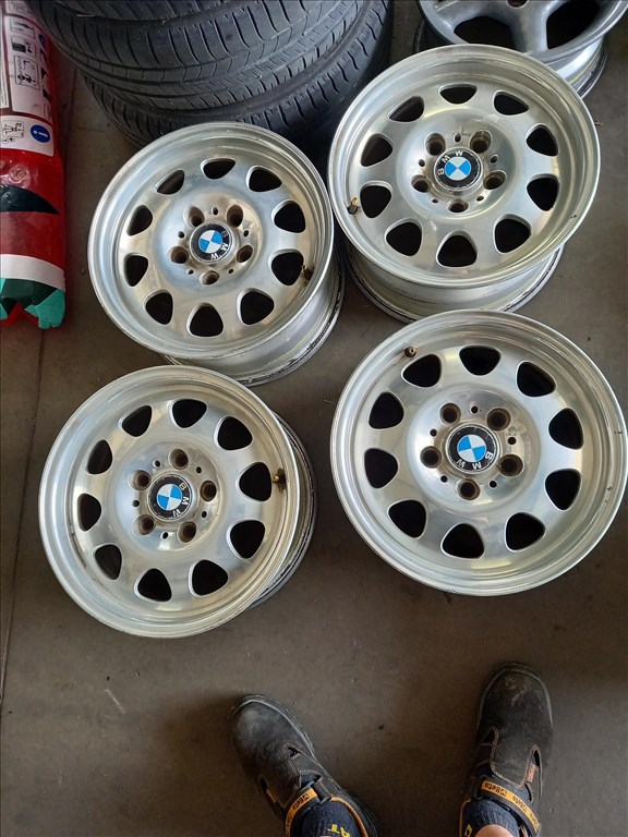 BMW E46 5x120 lyukosztású 7JJ 15" használt (gyári felni) alufelni Bxx 1. kép