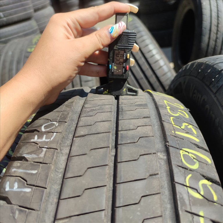  235/65 R16C Continental nyári gumi 90000ft a 4db/108/ 3. kép