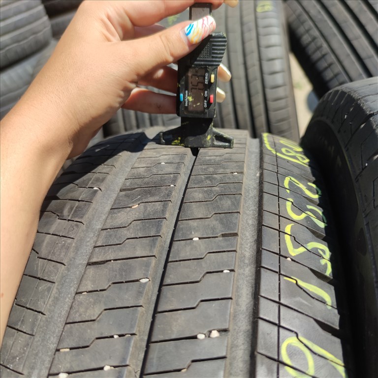  235/65 R16C Continental nyári gumi 90000ft a 4db/108/ 4. kép