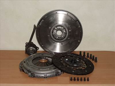 Audi A5 1.8 TFSI LUK kuplung szett釫ős tömegû lendkerék