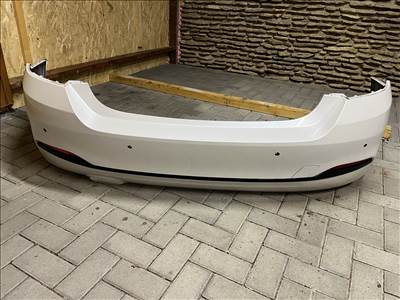 Sérülésmentes, gyári, 4-es BMW hátsó lökhárító