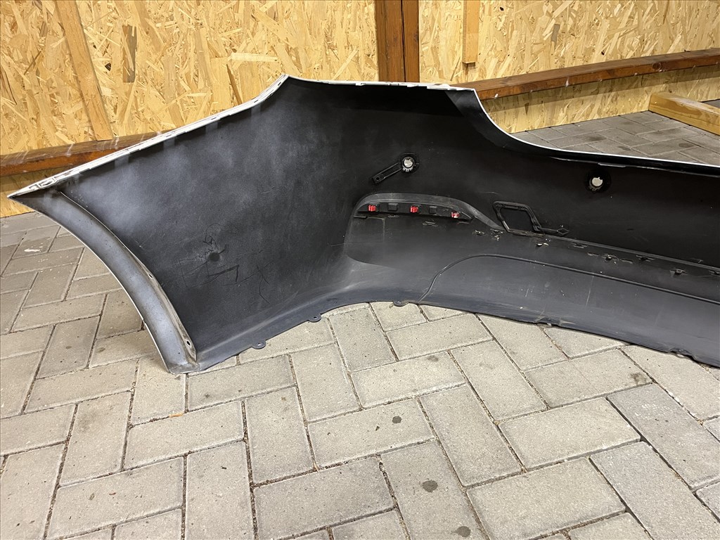 Sérülésmentes, gyári, 4-es BMW hátsó lökhárító 3. kép