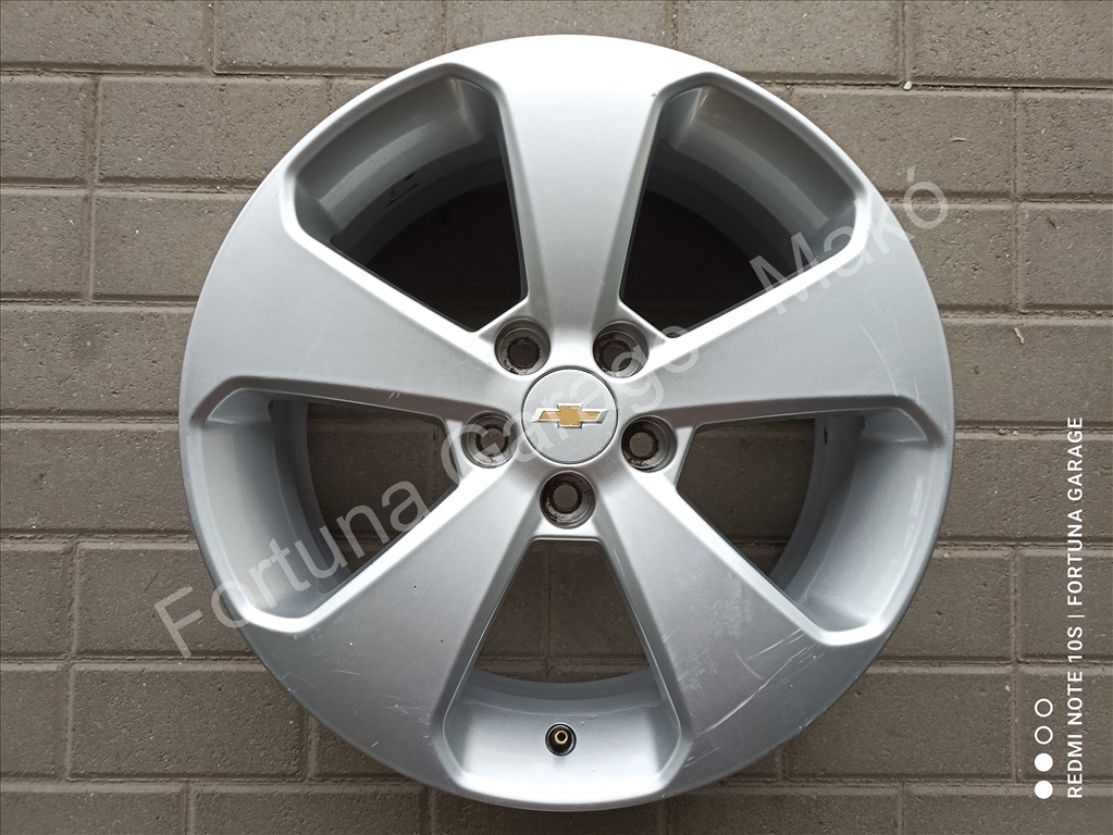 5x105 17" Chevrolet használt alufelni garnitúra 3. kép