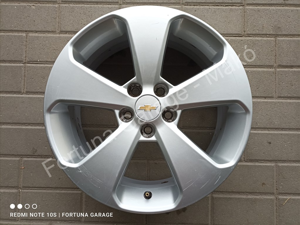 5x105 17" Chevrolet használt alufelni garnitúra 4. kép