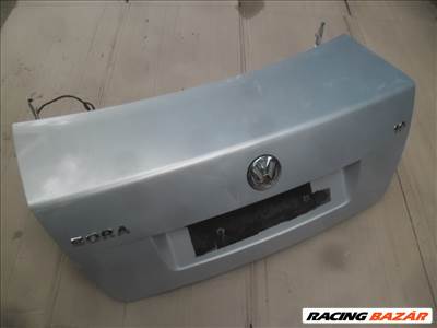 Volkswagen Bora csomagtérajtó