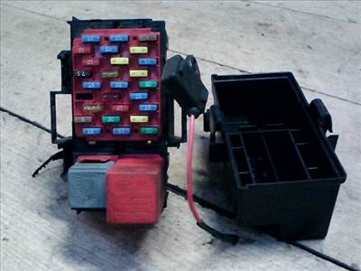 FORD TRANSIT 99-06 Biztosítéktábla BCM BSI BSM SAM GEM modul Utastér