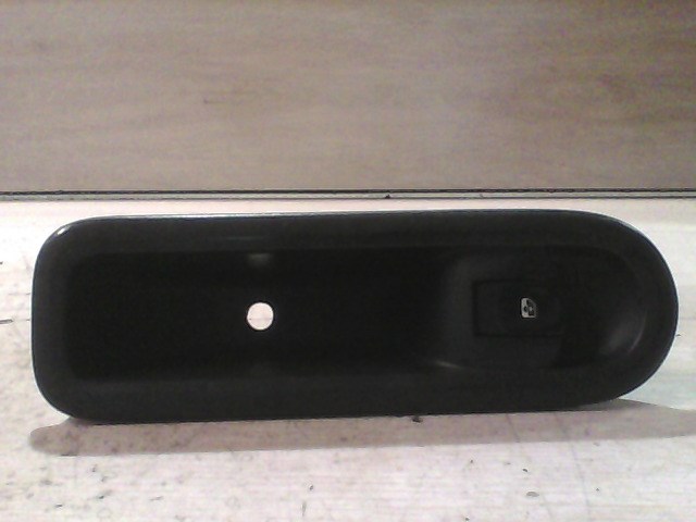 RENAULT CLIO 06-09 Jobb első ablakemelő kapcsoló 1. kép