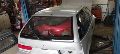 Suzuki Swift csomagtér ajtó 