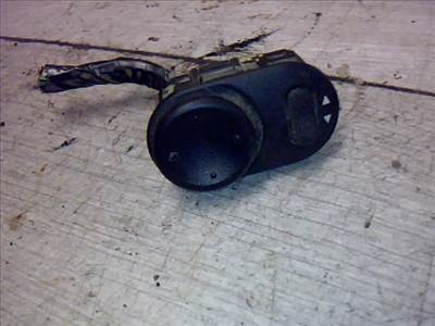 SUZUKI WagonR+ Elektromos tükör állító kapcsoló